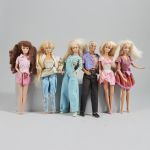 1418 8155 BARBIE DOLLS